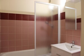 Bathroom - Les Faons - ROUBION - Gîte (ROUBION)