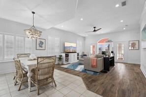 Interior - Stunning 3 BR 3 BA luxury  beach home in St. Augustine, FL (Saint Augustine)