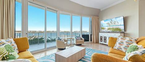 TV connectée, jeux vidéo, table de tennis de table