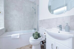 House | Bathroom - Arkles Road (Liverpool)