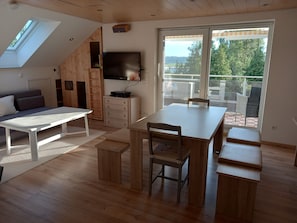 Smart TV, DVD player