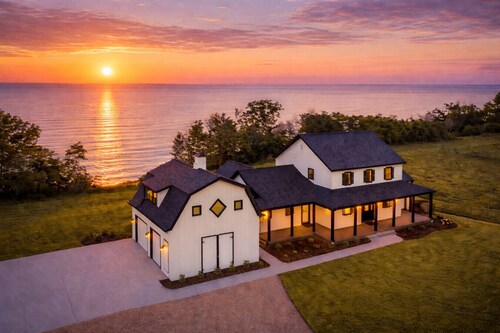 Lakeview Farm | Beach · Hot Tub · Theater · Views