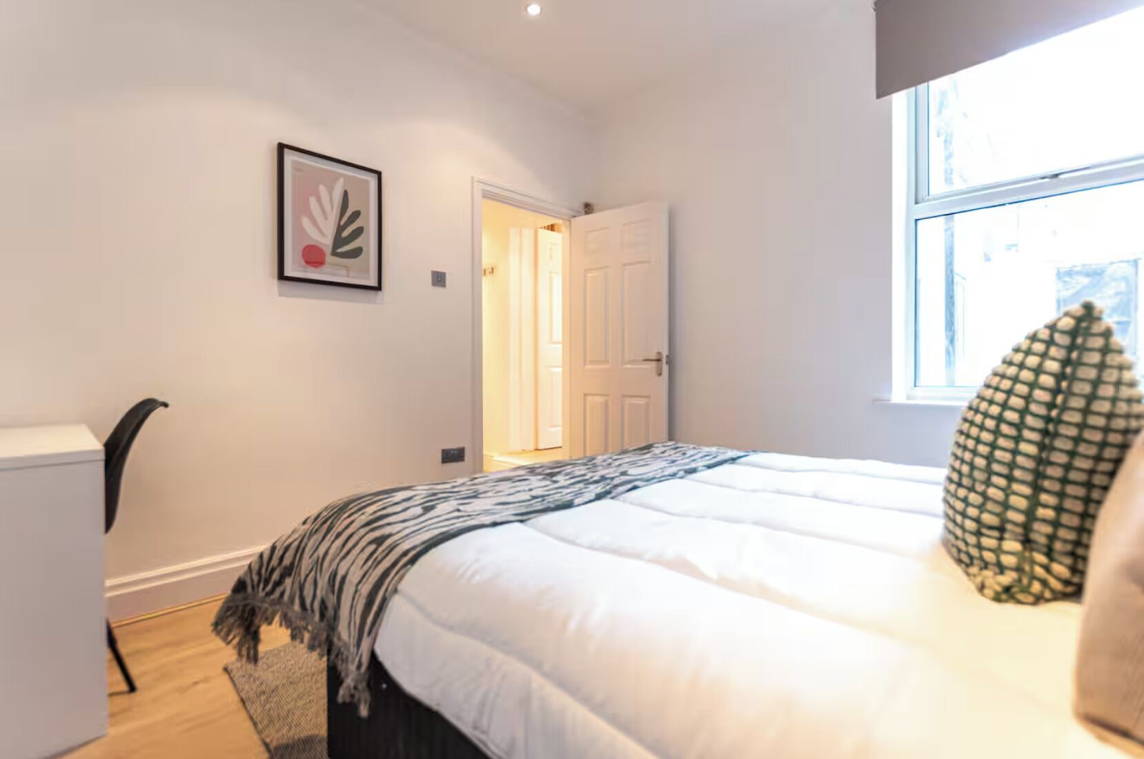 Apartment | Schallisolierte Zimmer, kostenloses WLAN, Bettwäsche