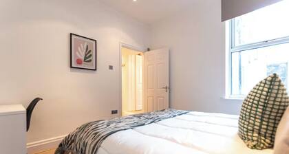 343b Aigburth Road