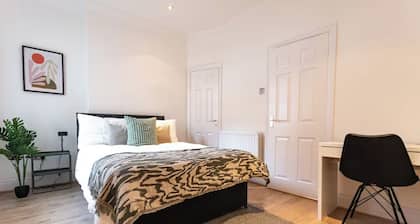 343b Aigburth Road
