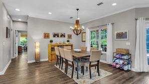 Dining - Seacrest 4BR w/ Private Heated Pool + Beach Access & Dolphin Cruise Ticket! (Panama City Beach)