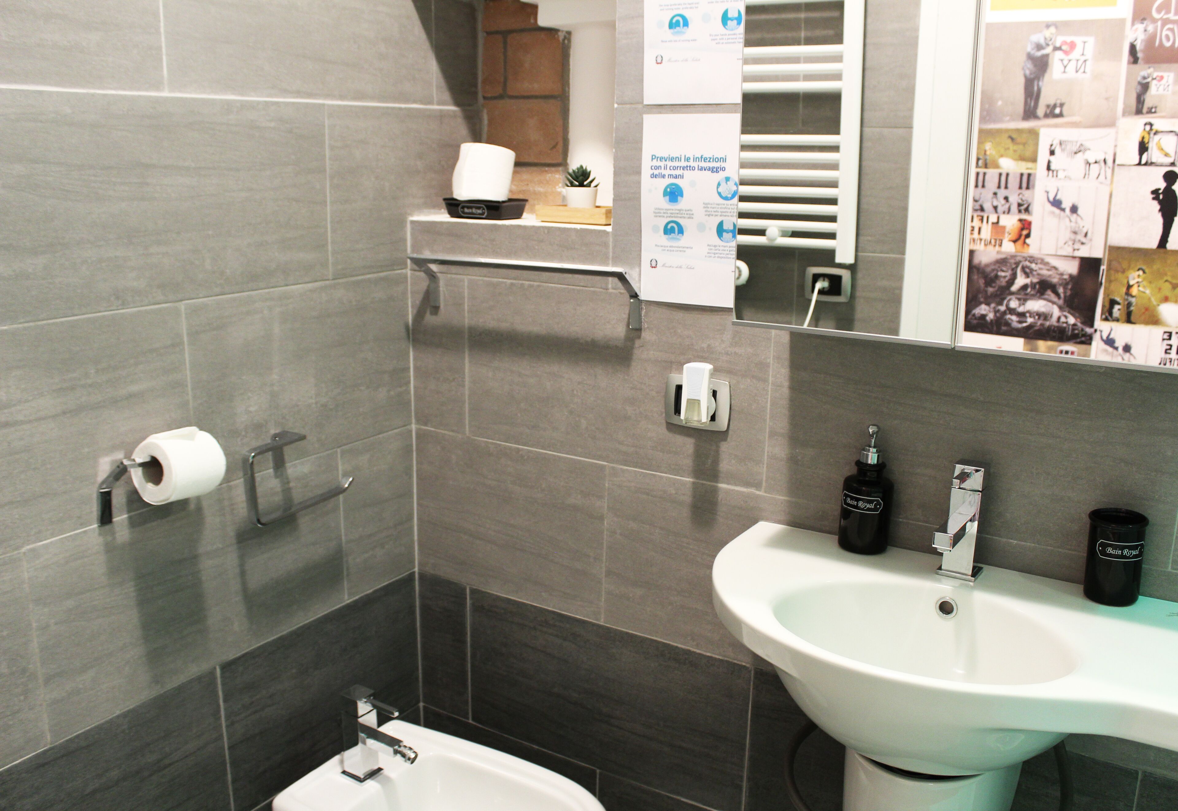 Deluxe Double Room, Courtyard View | Bathroom
