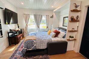 1 soverom, strykejern/-brett, wi-fi og sengetøy