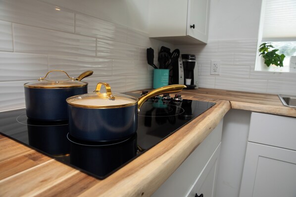 Micro-ondes, plaque de cuisson