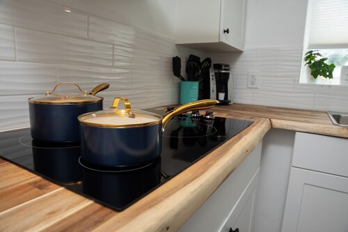 Bright and Cozy Basement Oasis in the Minnow Lake area