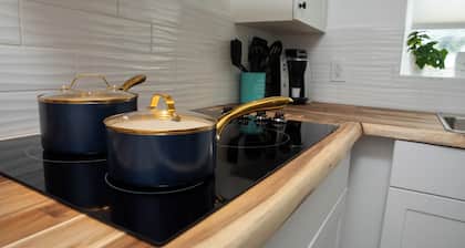 Bright and Cozy Basement Oasis in the Minnow Lake area