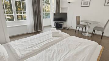 1 camera, una scrivania, ferro/asse da stiro, Wi-Fi