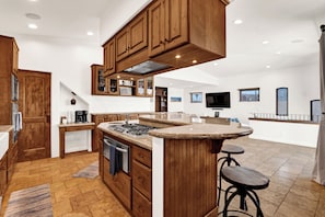 Microwave, oven, stovetop, dishwasher