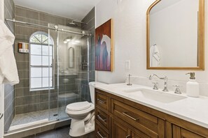 Shower, hair dryer, towels - Remodeled Retreat | Pool | Hot Tub & Outdoor Fun (Phoenix)