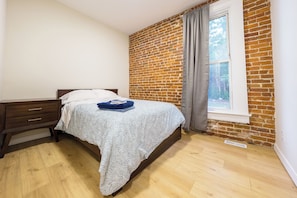 3 bedrooms, WiFi, bed sheets