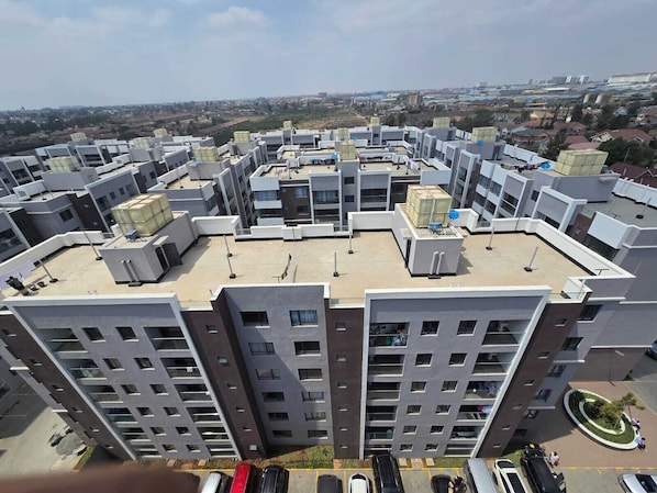 Exterior - Roly Studio Apartment  Near Jkia & Sgr  with swimming pool & GYM. (Nairobi)