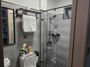 Savon, papier toilette