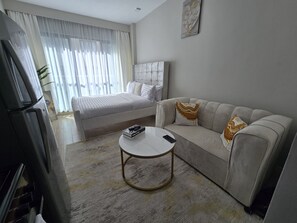 1 bedroom, free WiFi, bed sheets - Roly Studio Apartment  Near Jkia & Sgr  with swimming pool & GYM. (Nairobi)