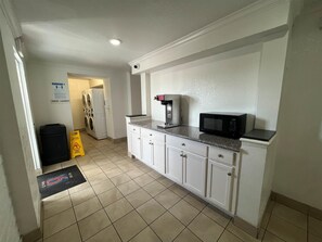 Property amenity - Studio 6 Suites Euless, Tx – Dfw West (Euless)