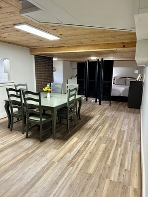 Dining - Unique Loft in town of Summit (Summit)