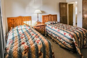 2 camere, ferro/asse da stiro, Wi-Fi gratuito, lenzuola