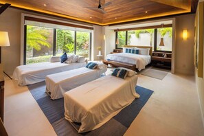 4 Schlafzimmer, Zimmersafe, Schreibtisch, Bügeleisen/Bügelbrett