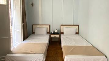 1 camera, Wi-Fi, lenzuola