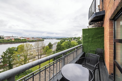 Derry City, Northern Ireland - Rivieré Lux