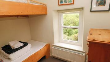 3 bedrooms, individually decorated, individually furnished, free WiFi