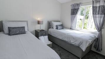 2 bedrooms, individually decorated, individually furnished, free WiFi