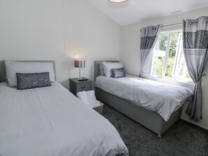 2 bedrooms, individually decorated, individually furnished, free WiFi