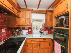 Dishwasher, cookware/dishes/utensils