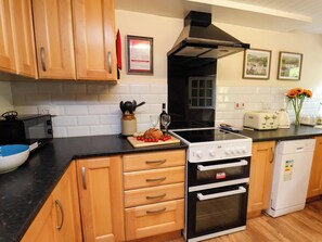 Dishwasher, cookware/dishes/utensils