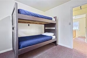 10 habitaciones, internet y ropa de cama 