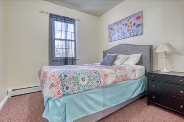 10 bedrooms, Internet, bed sheets