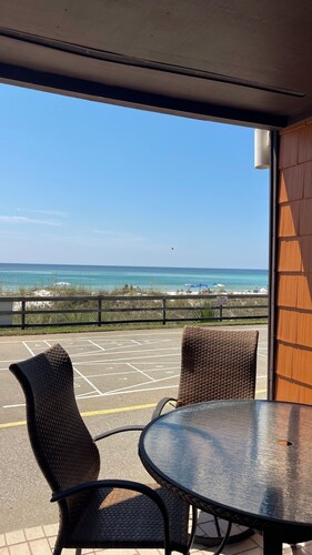 POY 109 BEACHFRONT GROUND LEVEL