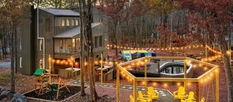 WOW Pocono Private Heated Pool, Pickleball, Hottub