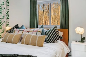 5 bedrooms, iron/ironing board, travel cot, free WiFi