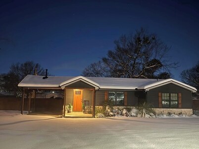 Dominic House, a charming VRBO in Krebs, Oklahoma