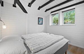 2 bedrooms, free WiFi