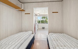 2 bedrooms, free WiFi