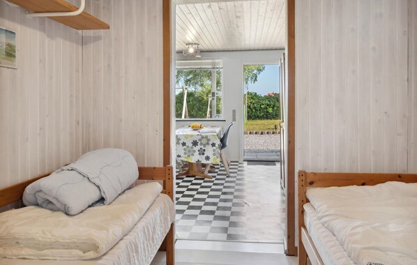 2 bedrooms, free WiFi