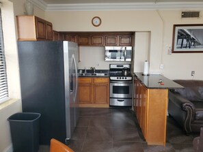 Mikrovågsugn, ugn och spishäll