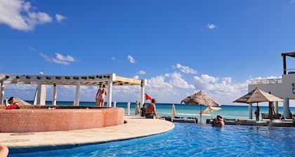 Beach front-Ocean View Studio -Hotel Sunset Fishermen condo 344/C