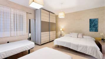 5 makuuhuonetta, silitysrauta/-lauta, Wi-Fi, vuodevaatteet