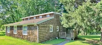 Cozy Cottage near Skiing, Gettysburg, and Hiking