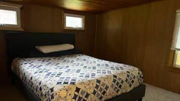 5 bedrooms, internet, bed sheets