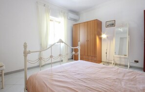 2 habitaciones, cuna de viaje y wifi gratis 