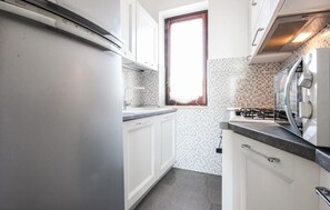 Kühlschrank, Herdplatte, Geschirrspüler