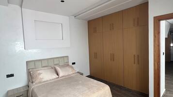 2 habitaciones, internet y ropa de cama